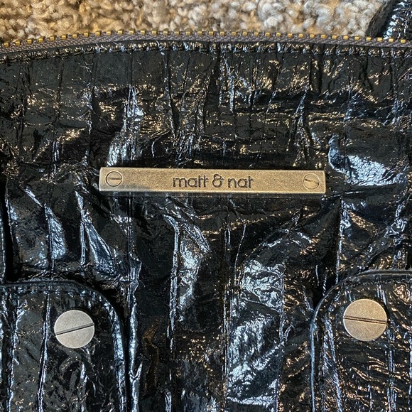 Retro Matt and Nat Shoulder Bag - Picture 2 of 8